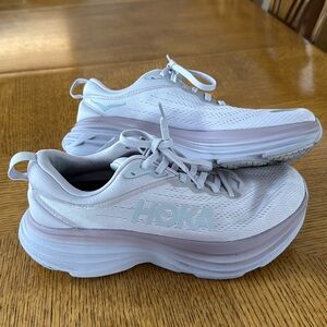 Women’s HOKA BONDI 8 size 9.5B